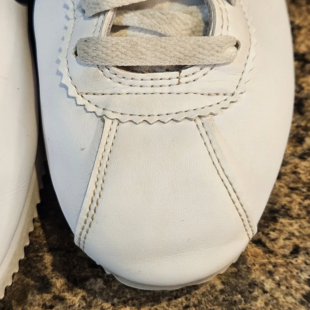 Nike Classic Cortez‎ Womens Size 8.5 White Black Athletic Sneakers